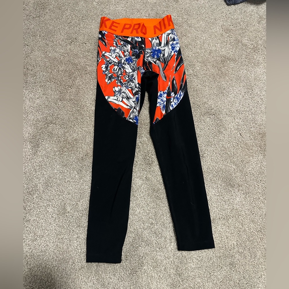 Nike Pro 7/8 length spandex pants